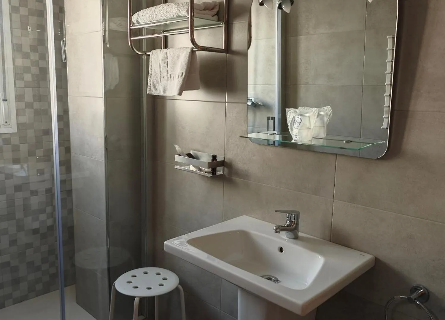 **  Hotel Miraya Beach Torre Del Mar Spain